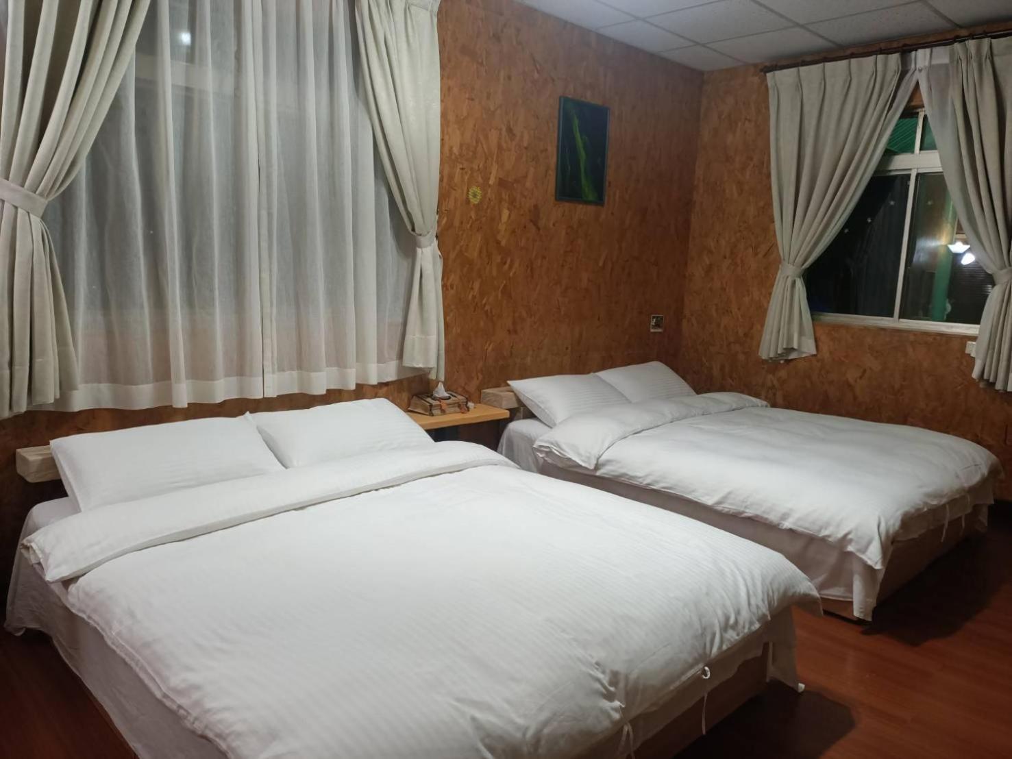 十畝田山莊會館 Hotel Chishang Buitenkant foto