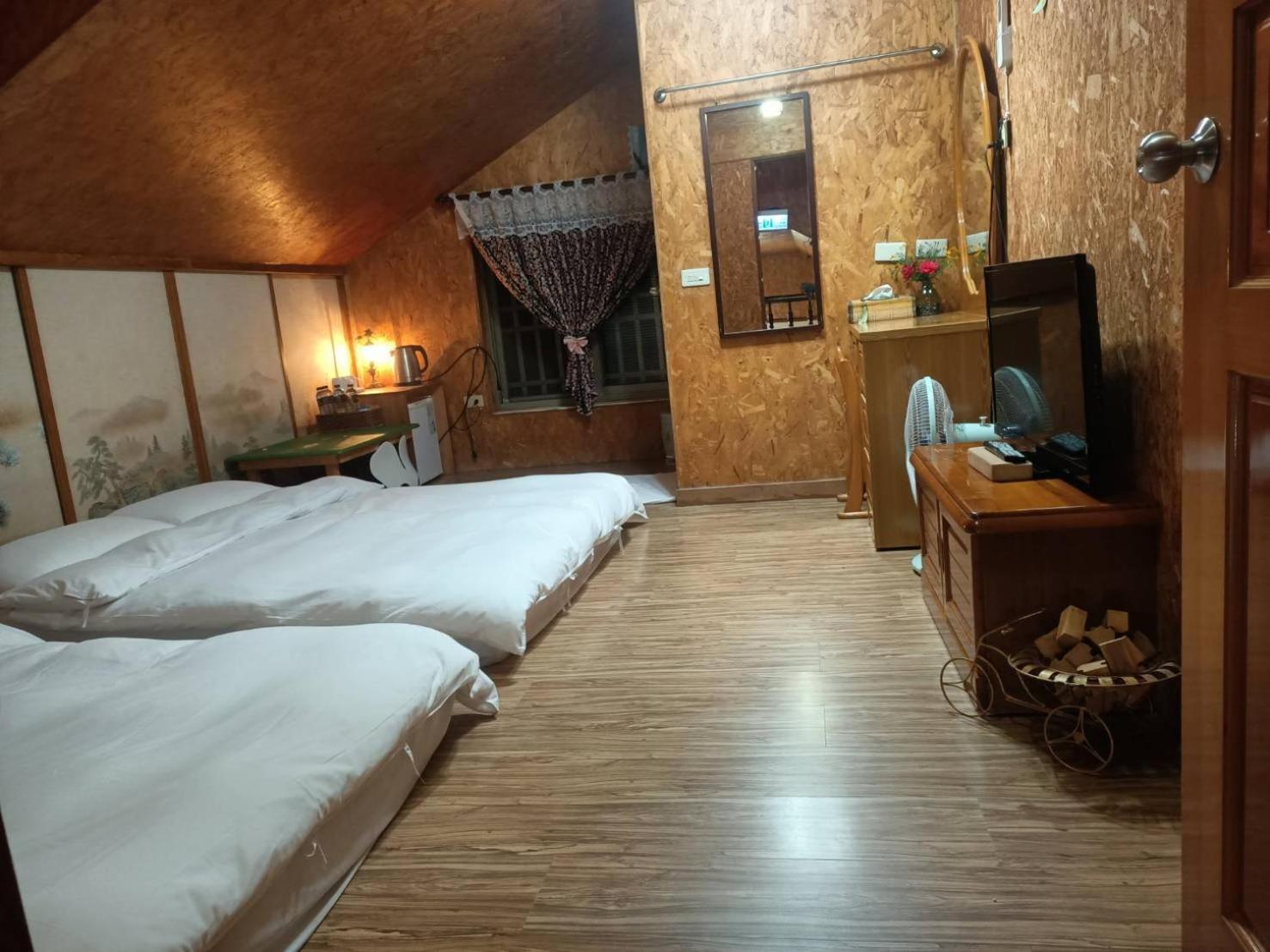 十畝田山莊會館 Hotel Chishang Buitenkant foto